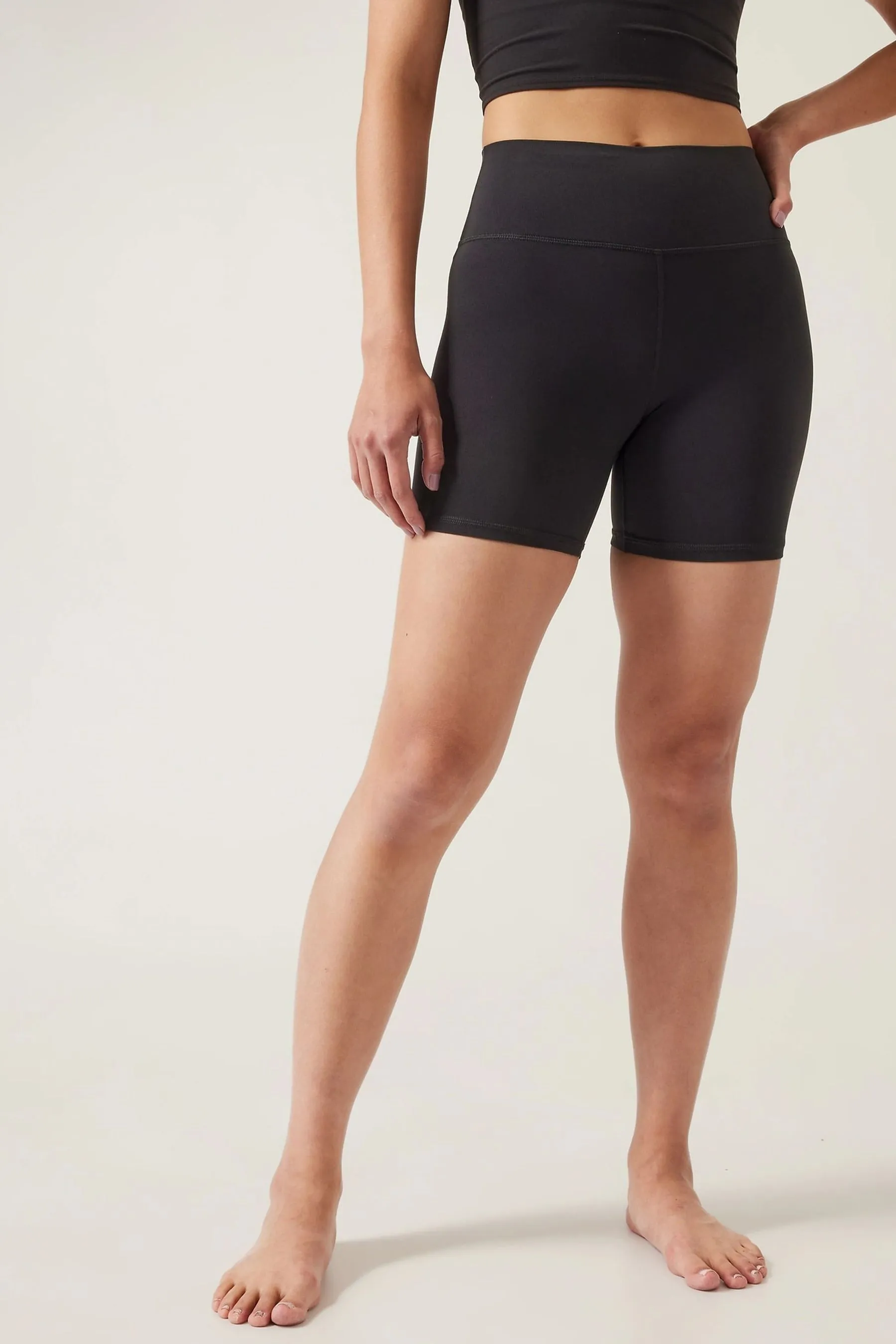 Athleta Black Transcend 5 Inch Mid Rise Cycle Shorts