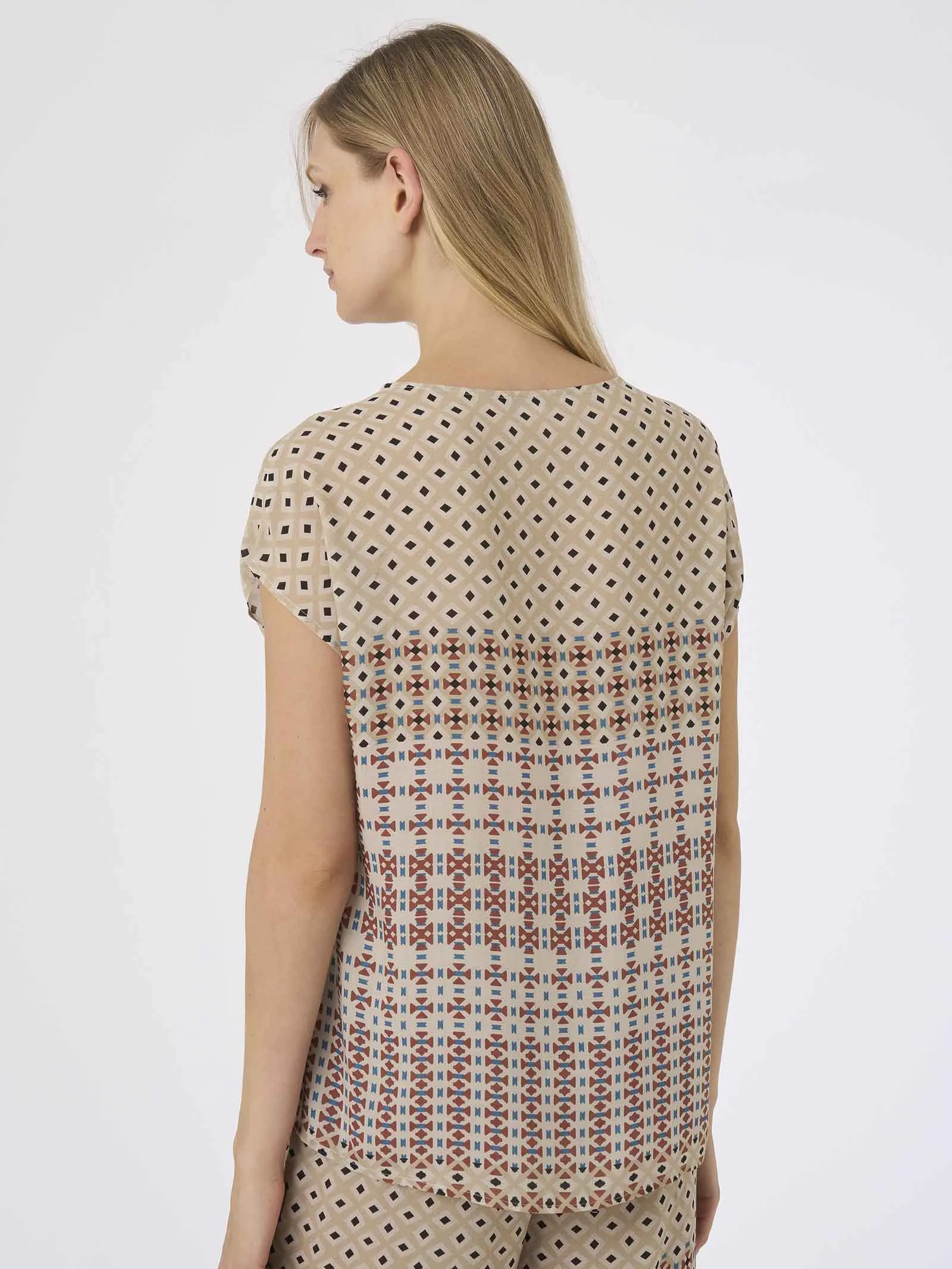 Blusa con stampa geometrica in mussola di EcoSeta - Fant. Irish Cream