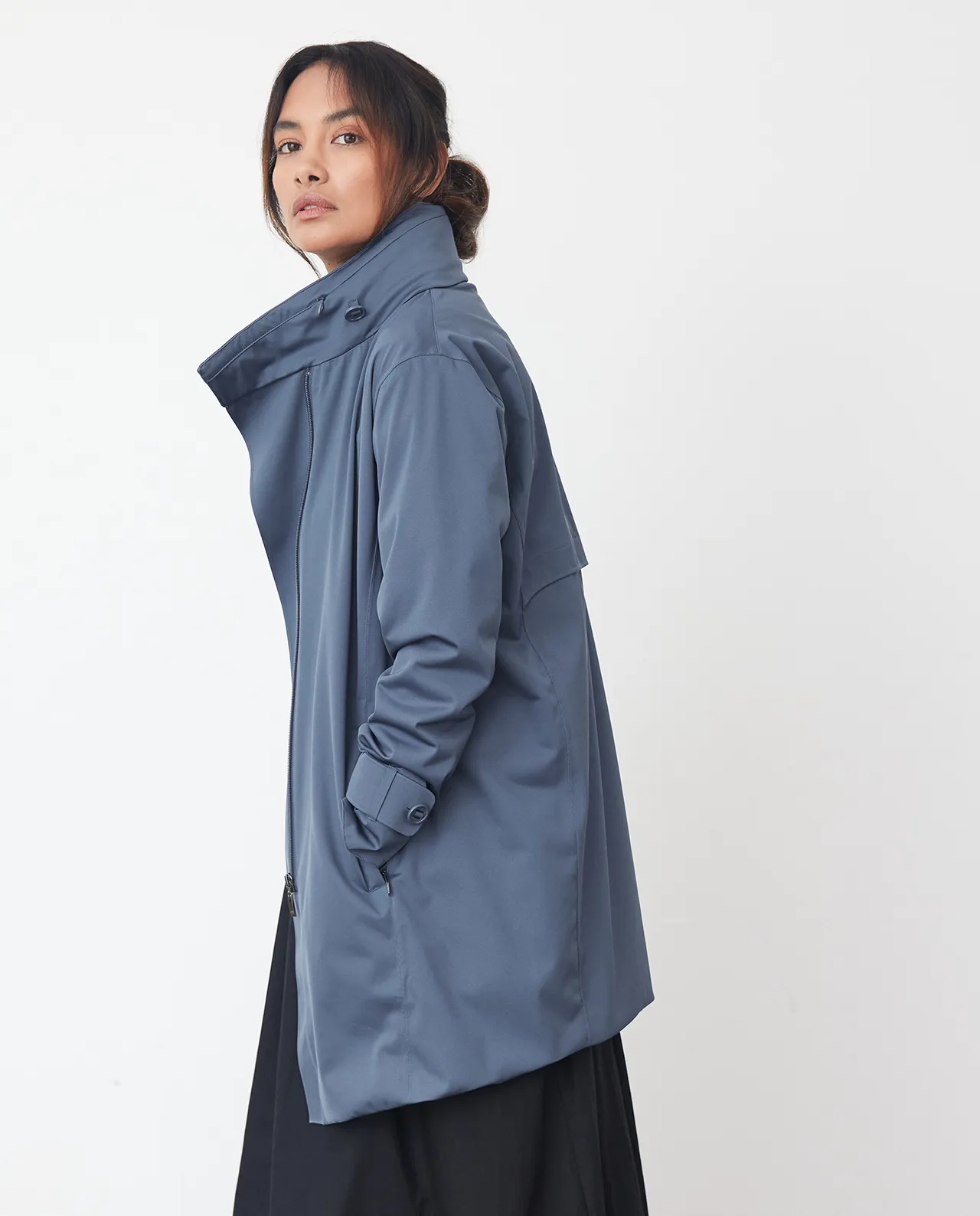 Buy Women's Waterproof Commuter Jacket In Navy Blue - Waterproof Raincoat - Protected Species