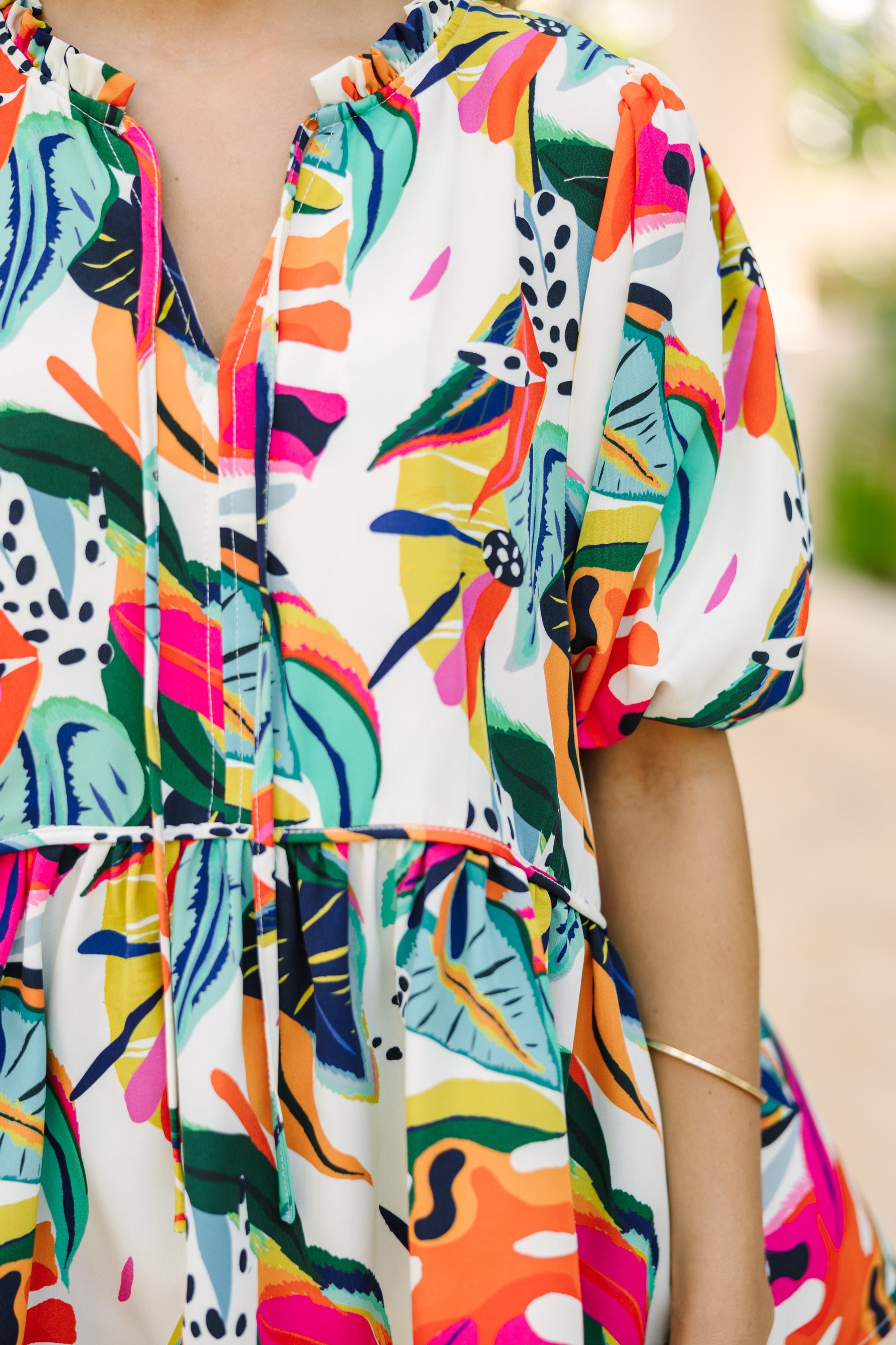 In Plain View Cream White Abstract Blouse