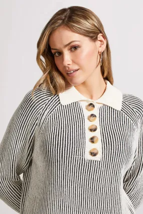 Plaited Chenille Raglan Sweater With Fancy Buttons