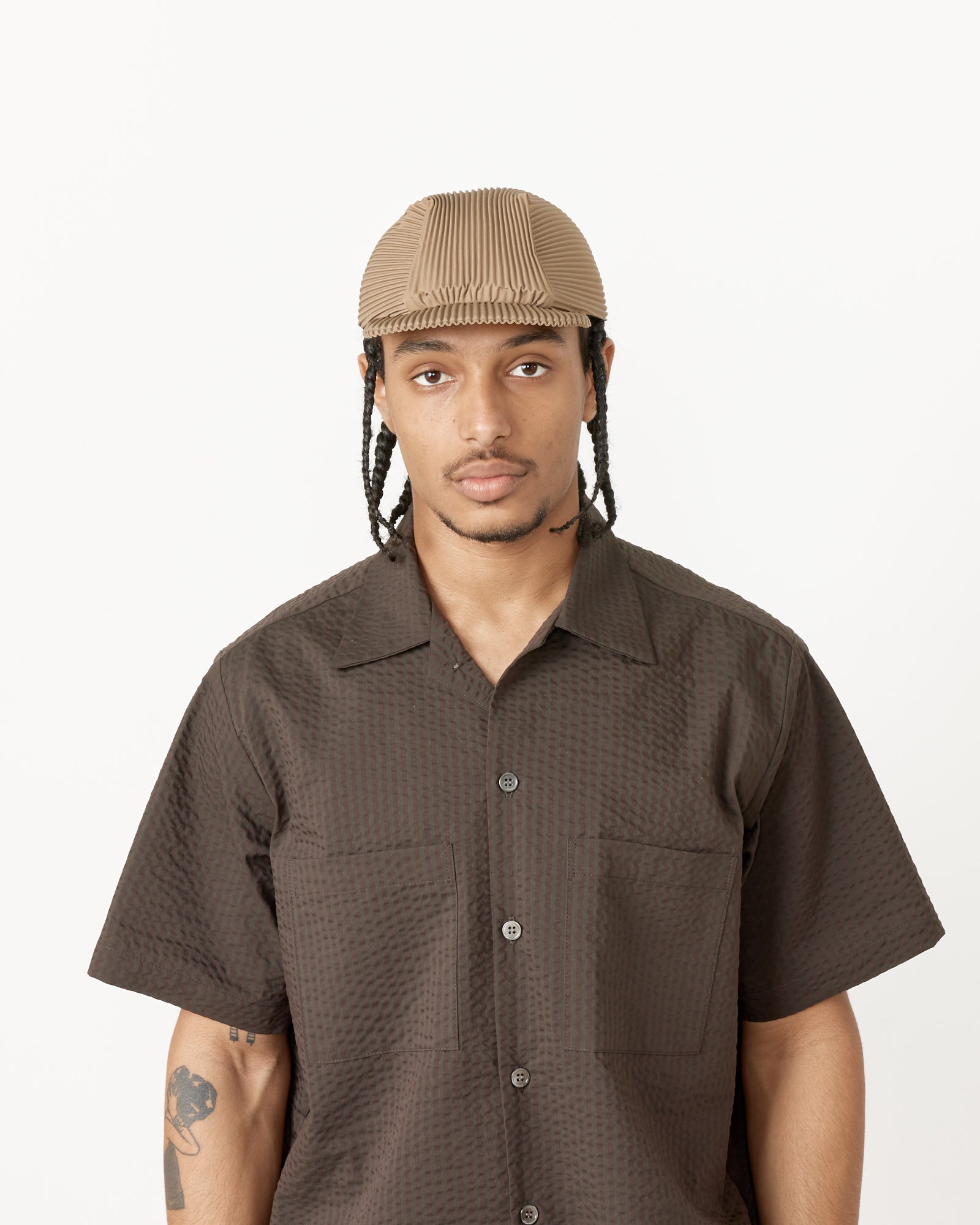 Pleats Cap in Light Mocha Brown