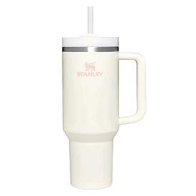 The 40oz Quencher H2.0 Flowstate Tumbler in Cream Tonal