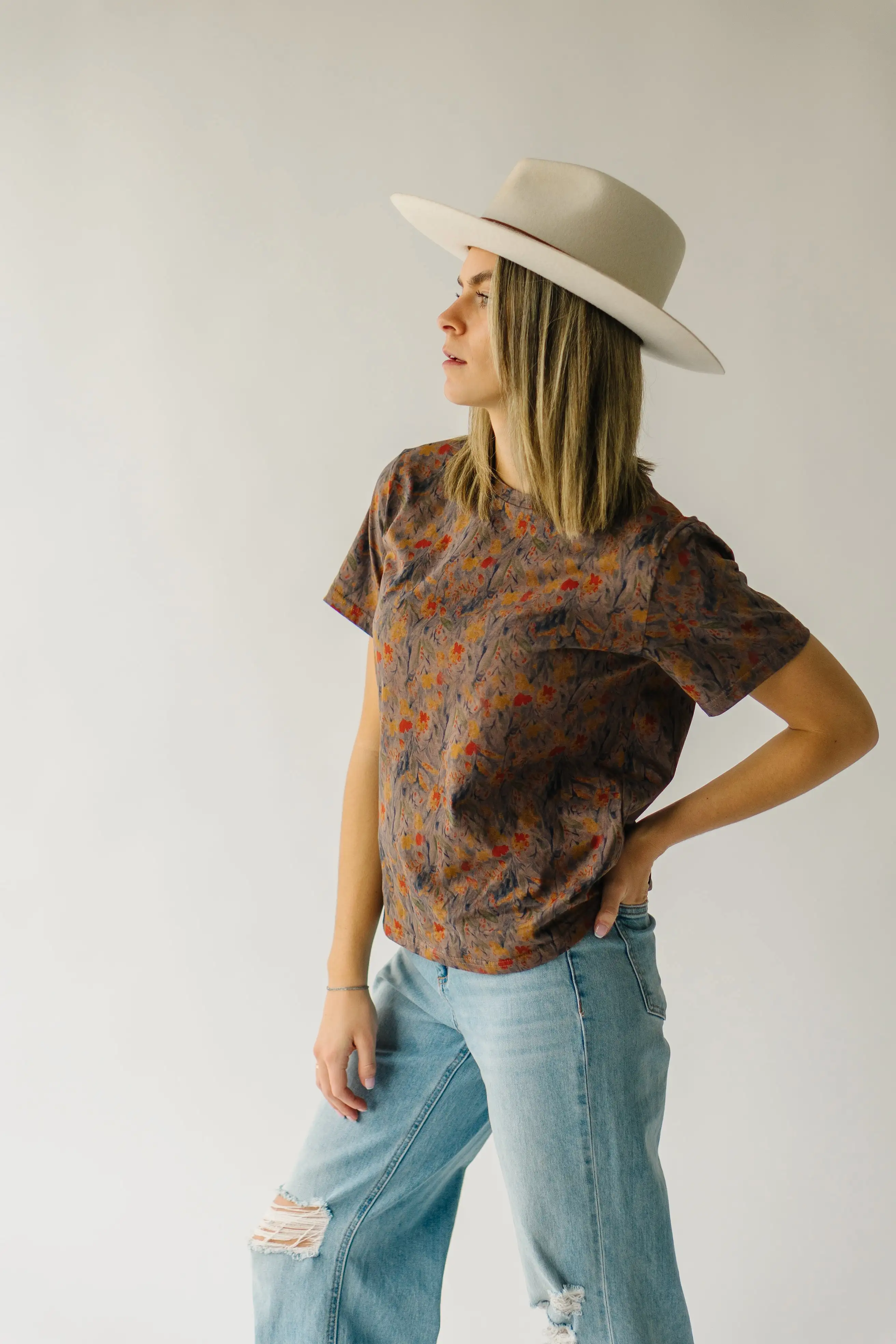 The Shaniko Short Sleeve Tee in Mocha Floral