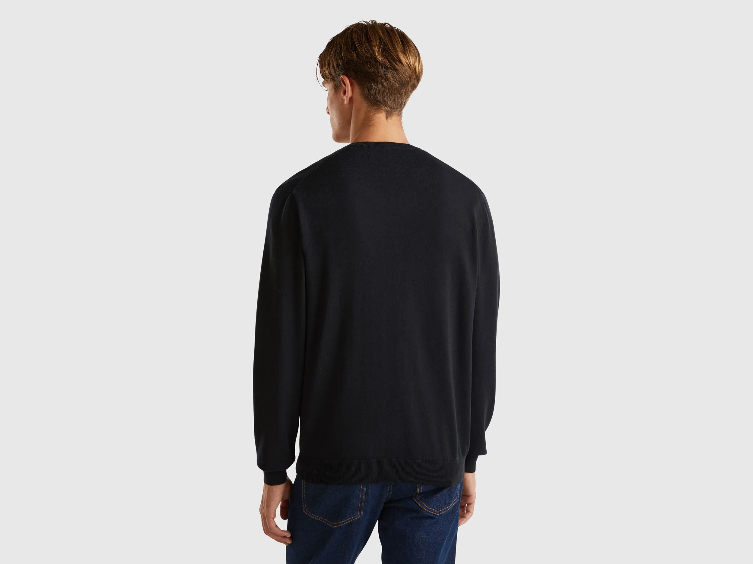 V-neck sweater in pure cotton - Black | Benetton