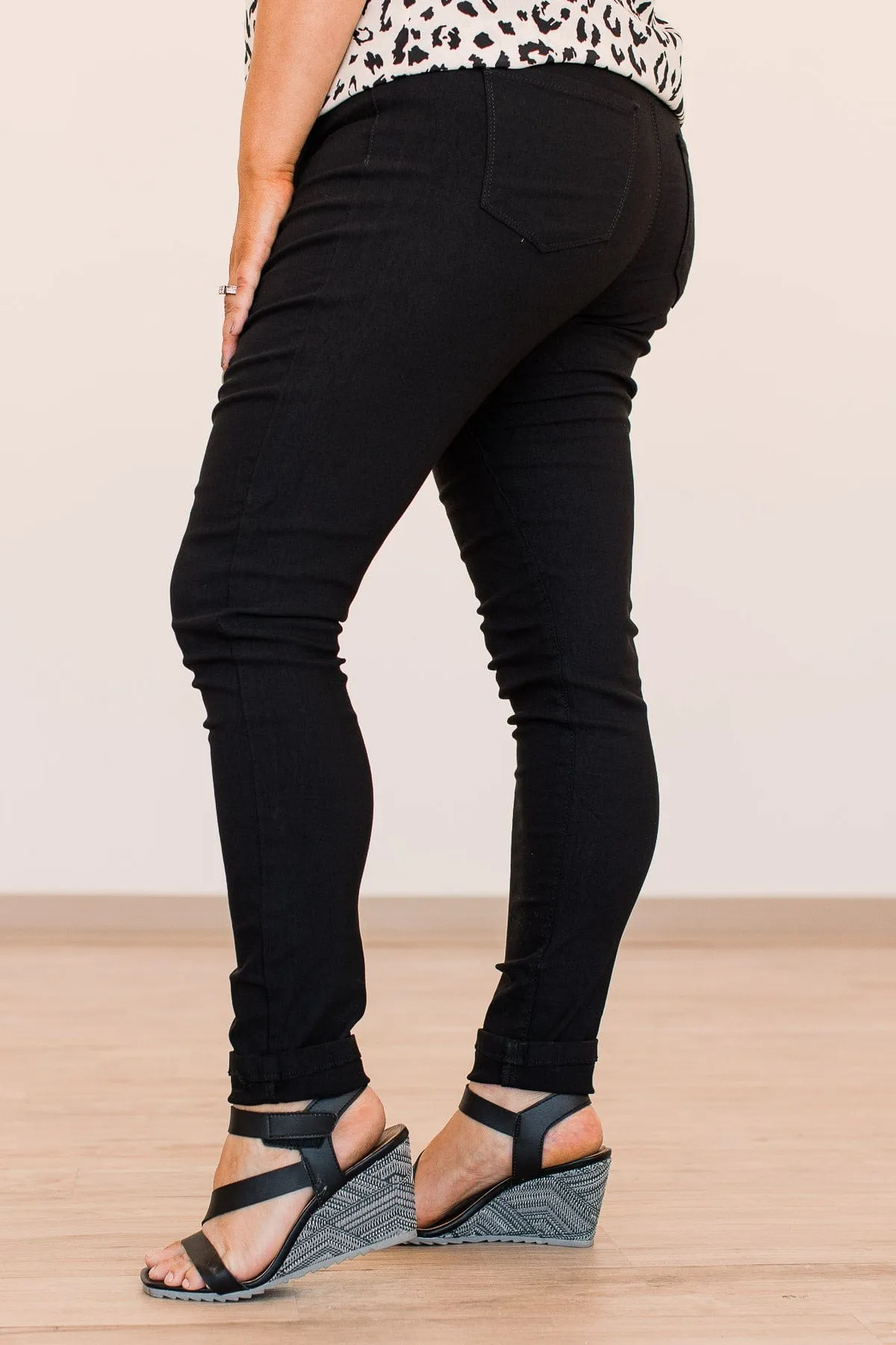 YMI Mid-Rise Jeggings- Helena Wash